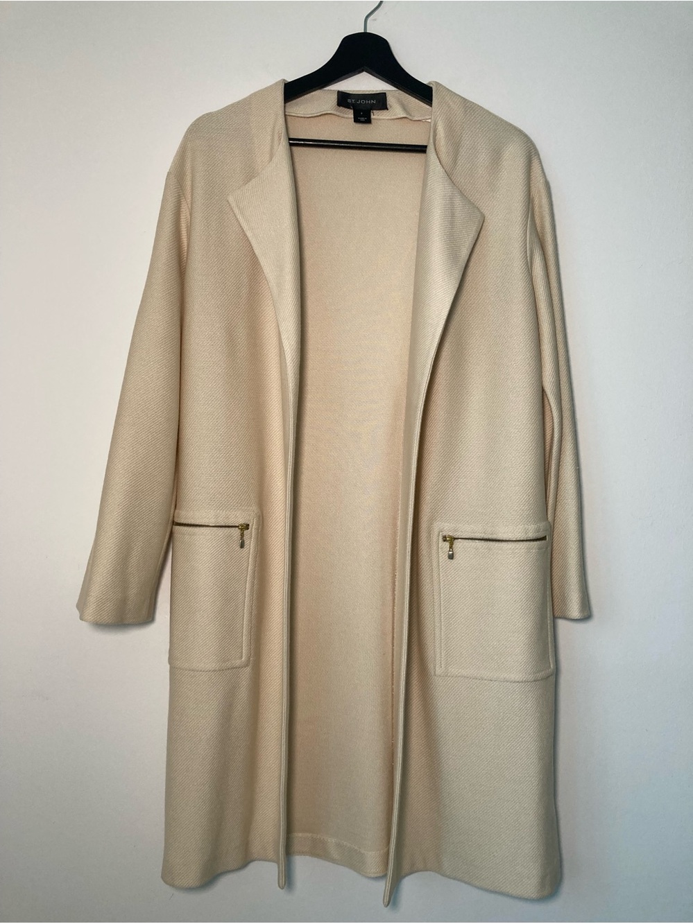 St. John Collection Cream Knit Long Cardigan Coat Jacket Gold Zip Size 2 USA